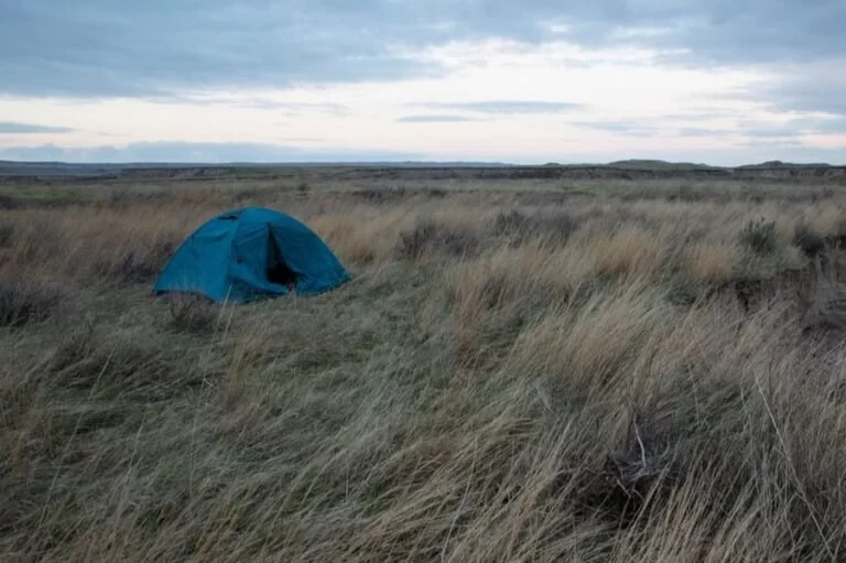 How to Camp in Badlands Plateaus: The Ultimate Guide for Adventurers