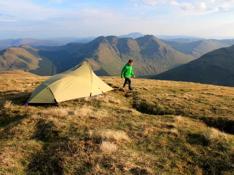 How to Camp Near Folded Ridge Crests — A Complete Guide for Nature Enthusiasts