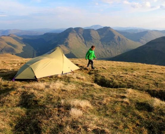 How to Camp Near Folded Ridge Crests — A Complete Guide for Nature Enthusiasts