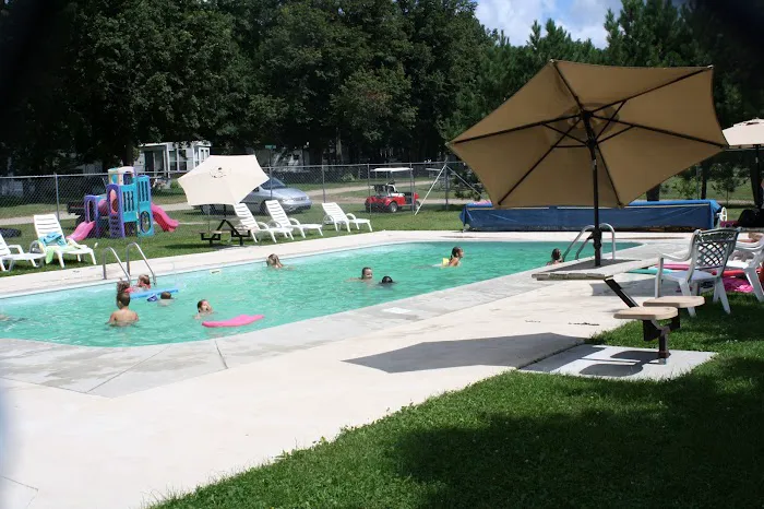 Golden Eagle RV Village Picture 3