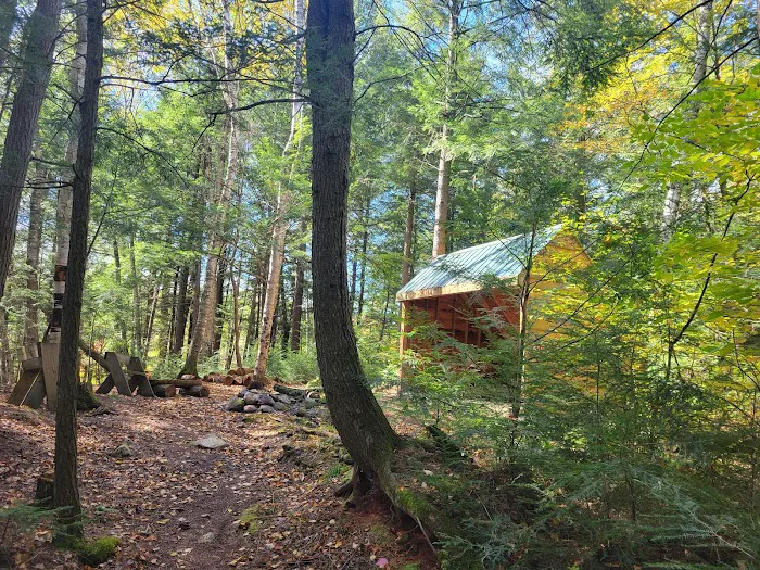 Dog Lake Shelter Picture 10