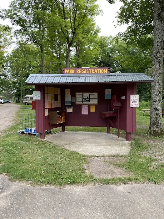 Lake view Park and Campground Picture 4