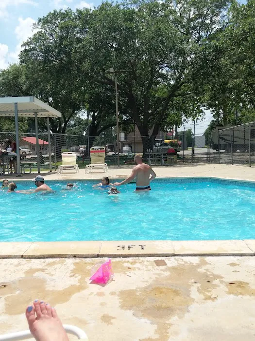 Lafayette KOA Holiday Picture 2