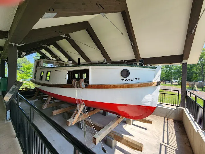 Little Sand Bay Campground Picture 9