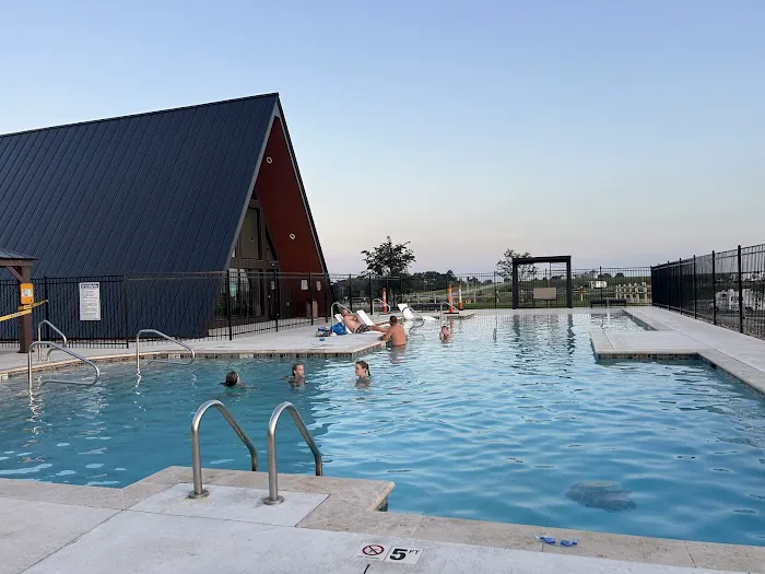 Lincoln West KOA Holiday Picture 1