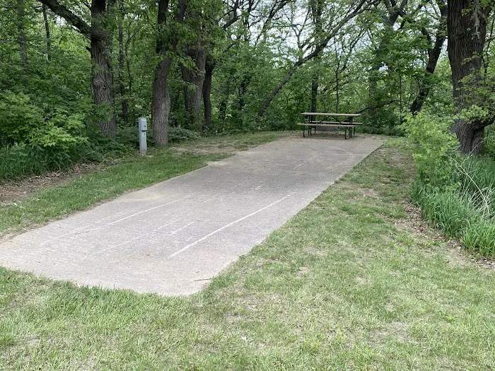 Bur Oak Campground Picture 10