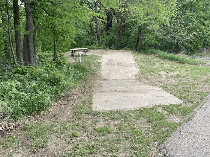 Bur Oak Campground Picture 6