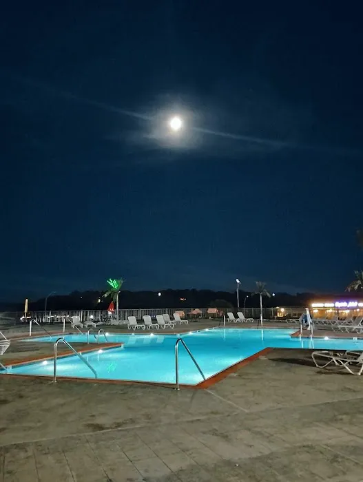 Xtreme RV Resort Picture 4