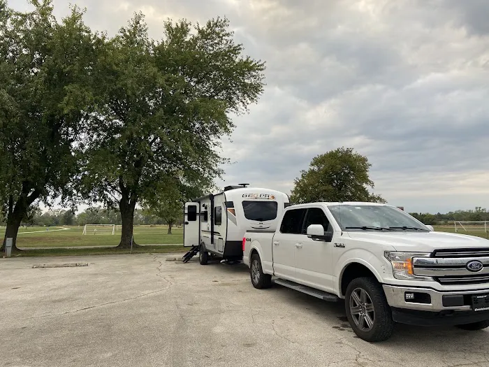 Santa Fe Safari RV Campground Picture 8