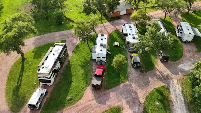 Dakota Sunsets Campground Picture 9