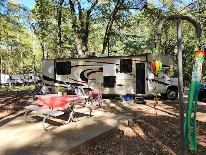 Cherokee Trace Camping Area, Water and Electric Sites Picture 9