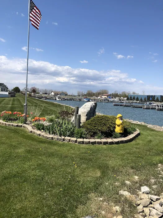 Northport Condo Campground Picture 9