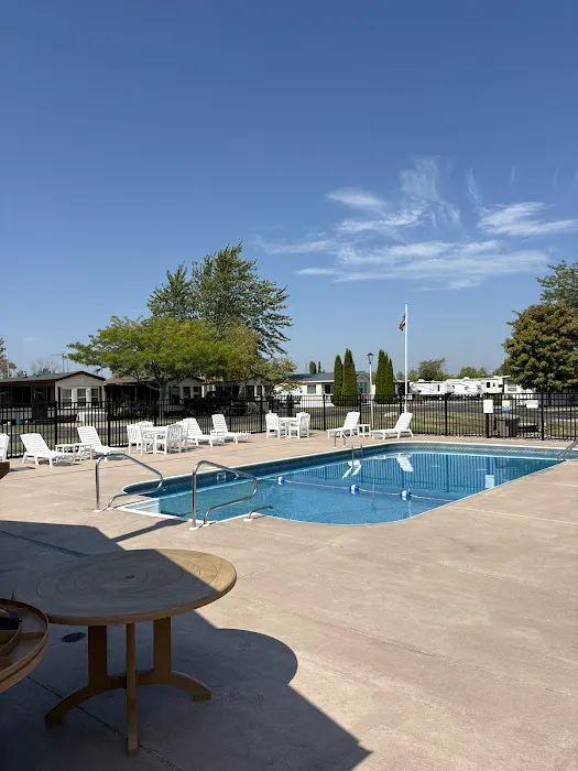 Northport Condo Campground Picture 4