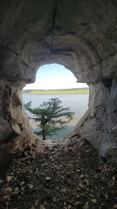 Cedar Bluff Picture 2