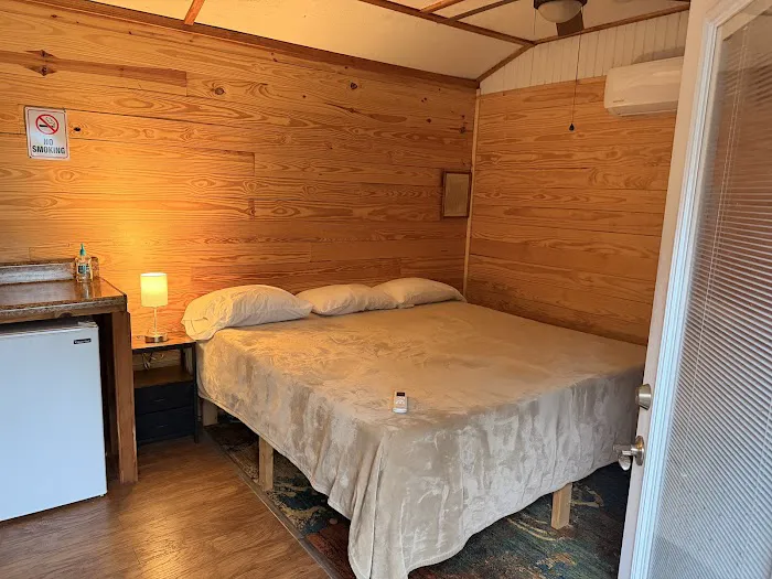 Camp-Woodpecker Picture 6