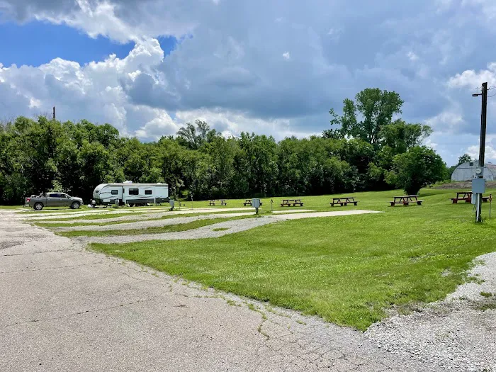 Valley Falls RV Park & Campground Picture 4