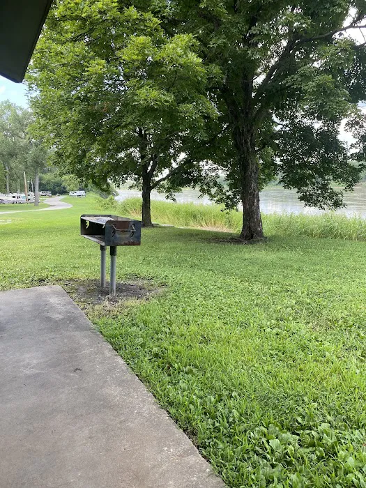 Riverfront Campground Picture 10