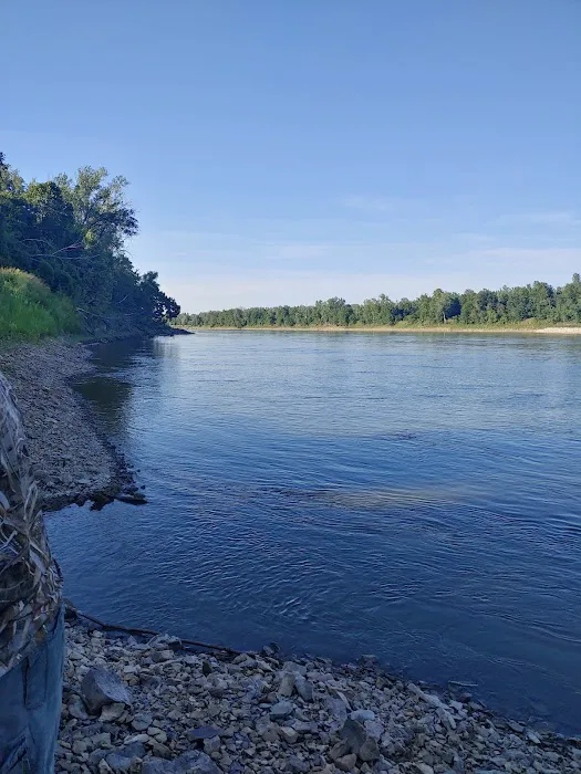 Riverfront Campground Picture 4