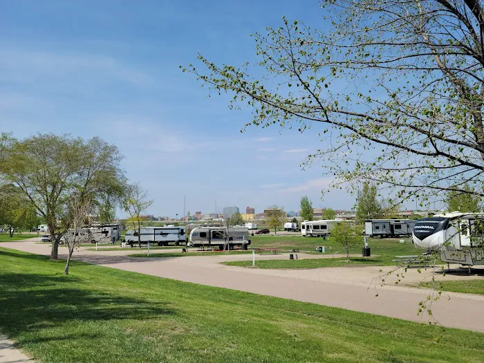 Scenic Park RV Campground Picture 7