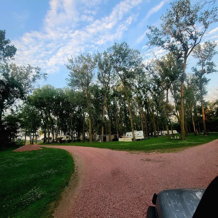 River Landing Camp Ground Picture 10