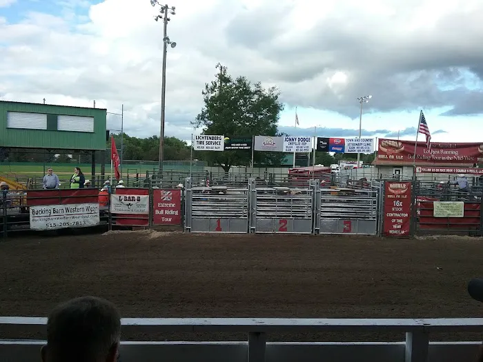 Riverside Park Campground Picture 9