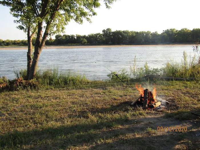 Riverland Campground Picture 6
