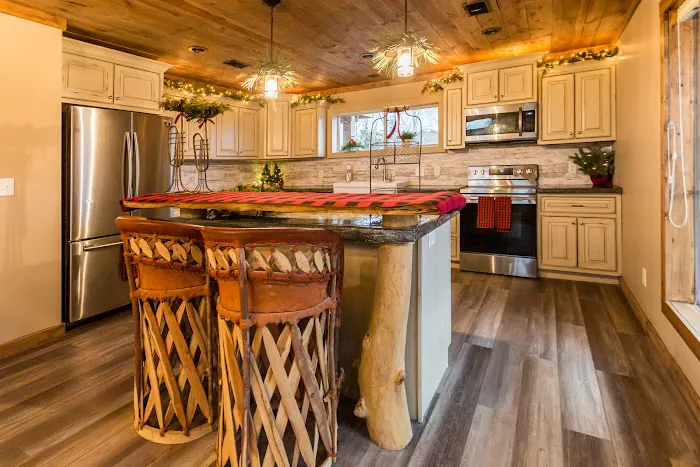 Riverland Campground Picture 9