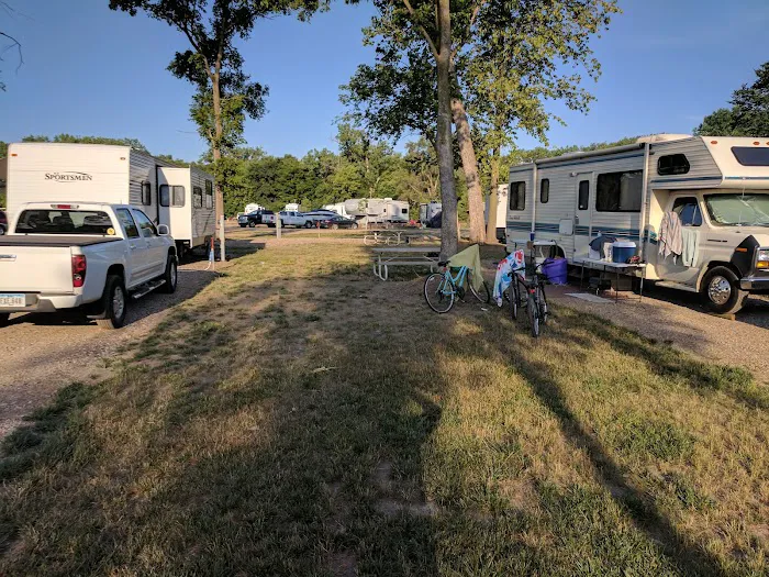Meridian Bridge RV Resort Picture 7