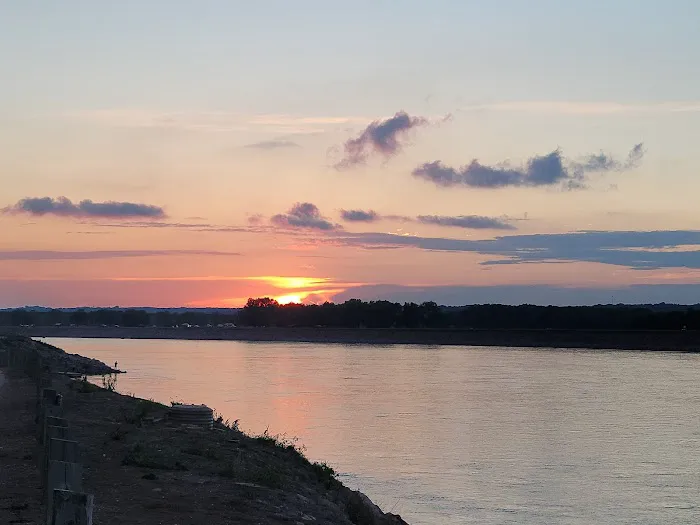 Nebraska Tailwaters Campground Picture 8