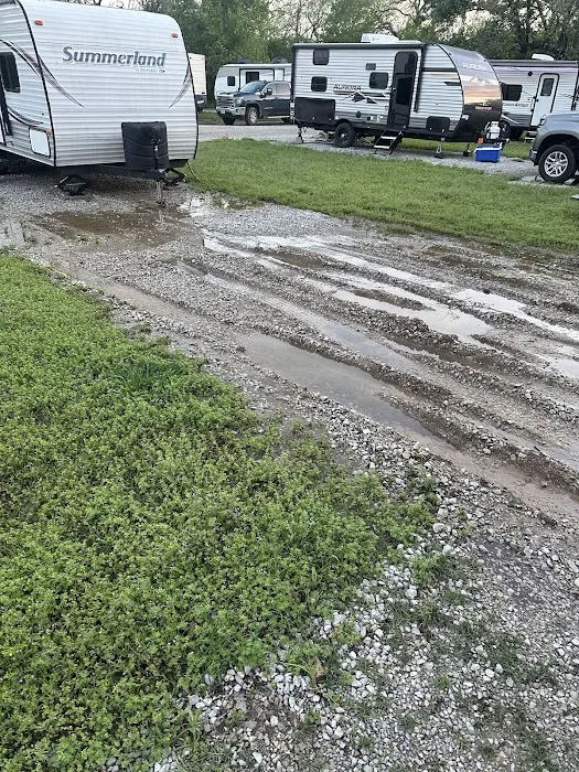 Creekside at Red River Rose RV Resort Picture 1