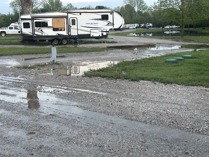 Creekside at Red River Rose RV Resort Picture 5