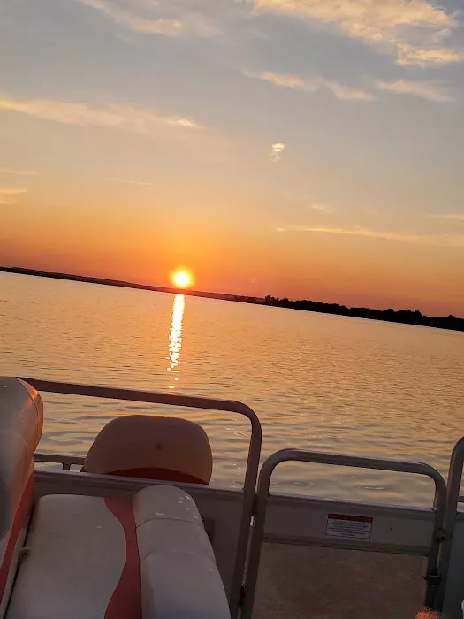 Elm Point Lake Recreation, tent & RV camping, & fishing Picture 2