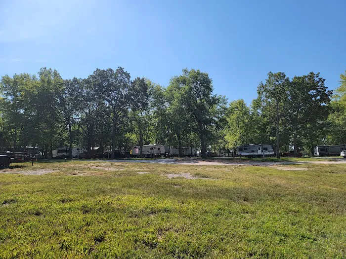 Beagle Bay RV Haven & Campground Picture 7