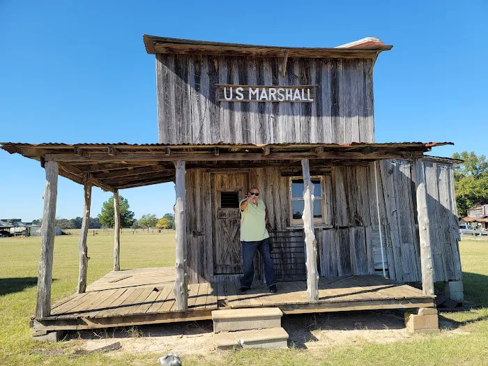 Salmon Lake Park Picture 7