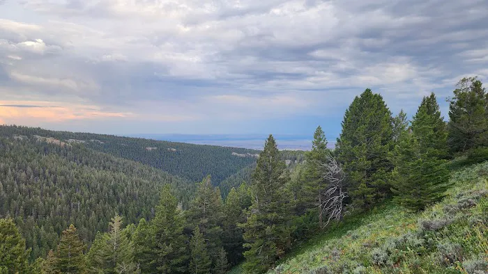 Big Ice Cave Campground Picture 8