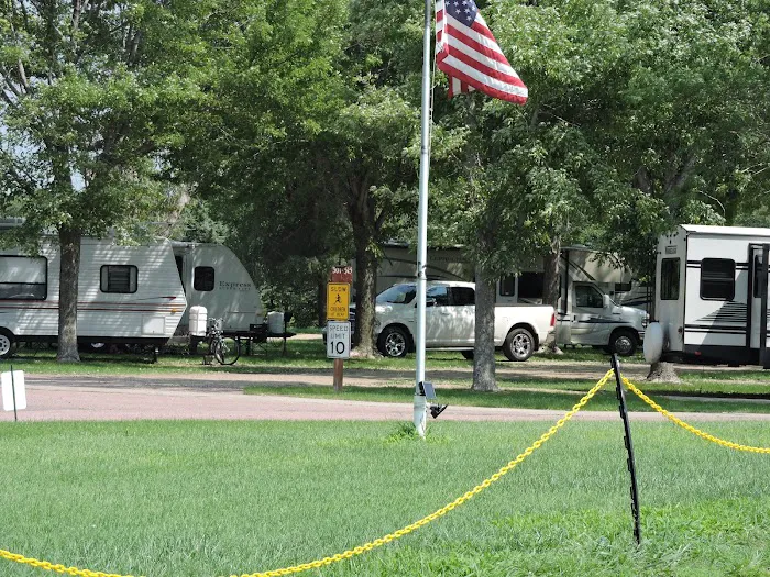 R & R Campground and RV Park Picture 1