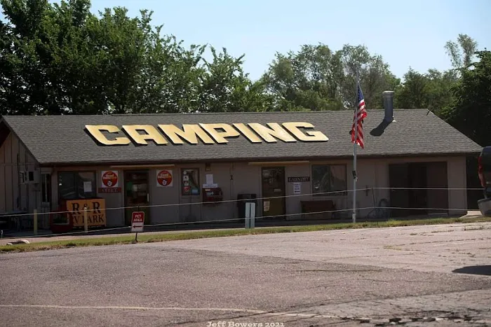 R & R Campground and RV Park Picture 3