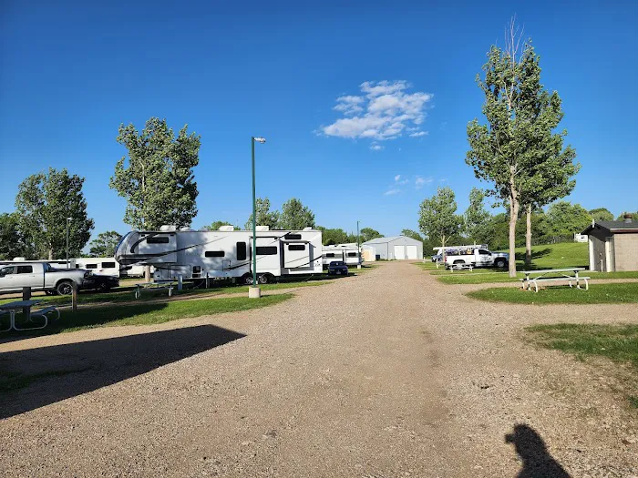 Rondees Campground Picture 2