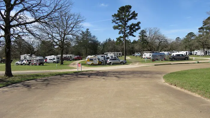Camp Tonkawa Springs RV Park and Campground Picture 5