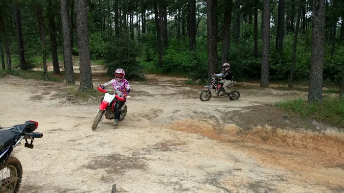 Loran Camp and Trailhead Picture 9