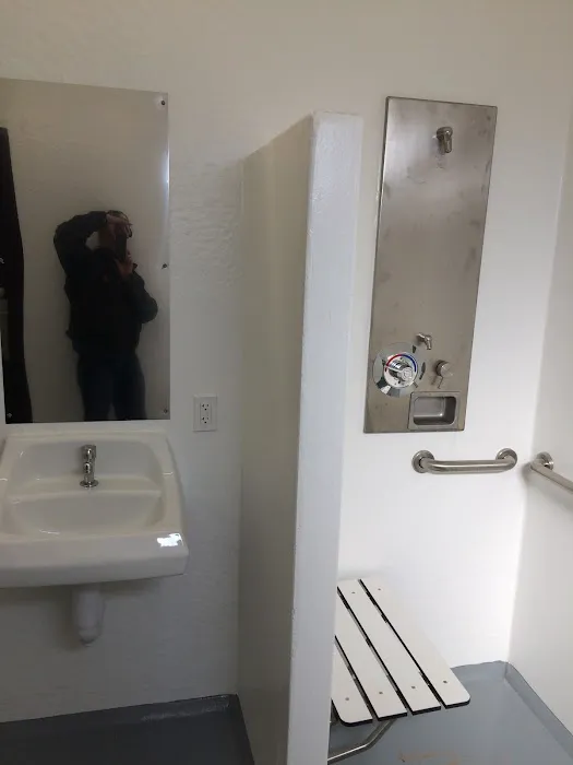 Fullerton Lake Campground Picture 4