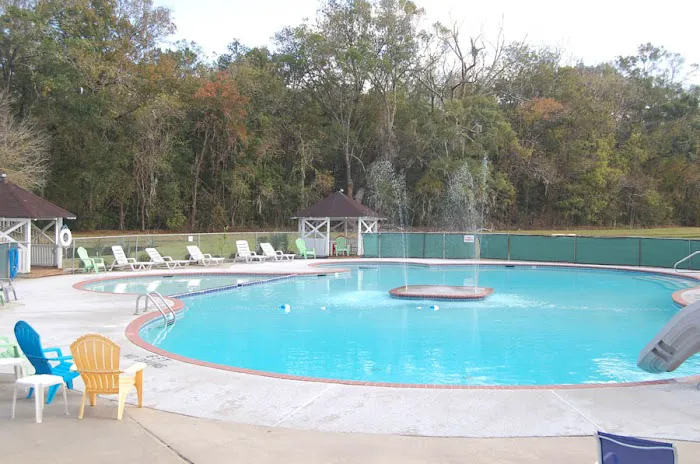 Hideaway Ponds Resort Picture 8