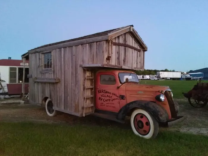 Kershaw's Cajun Village Picture 3