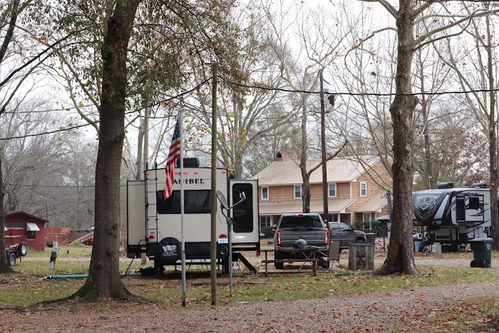 Riverton Lake Campgrounds Picture 10