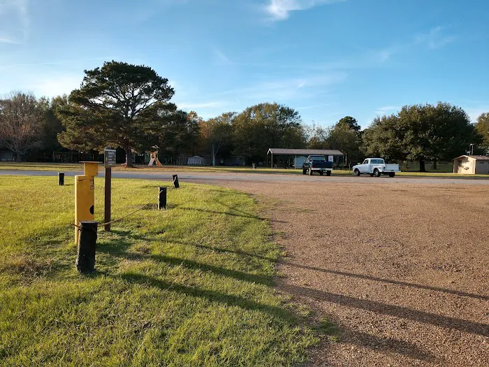 Riverton Lake Campgrounds Picture 2