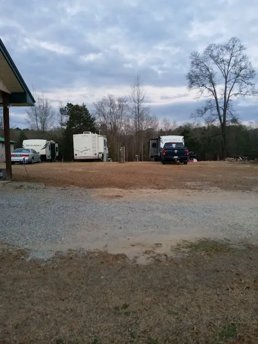 Pennington RV/Camper park Picture 1