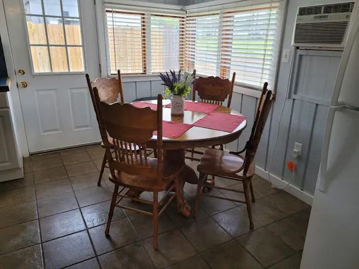 Al's Waterfront RV Resort, LLC Picture 5