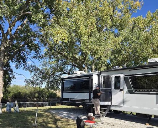 Lakeshore RV Park