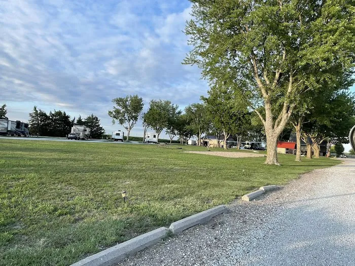 Prairie Oasis RV Park Picture 10