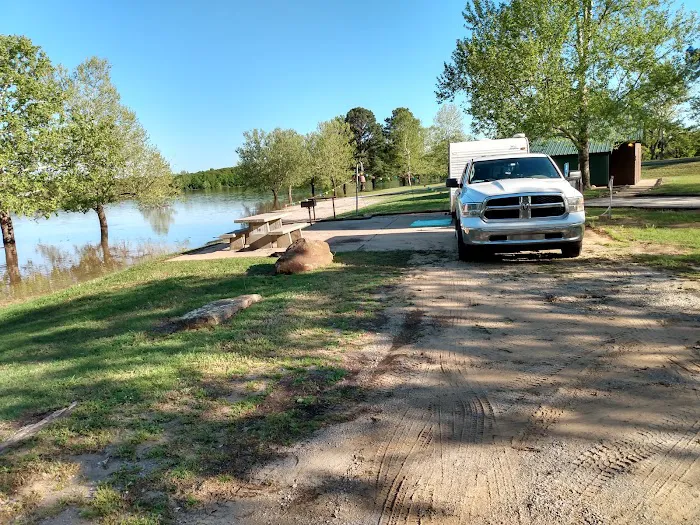 Sheppard Point Corps of Engineers Campground Picture 5